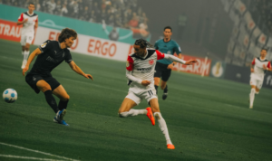 Eintracht Frankfurt vs B. Monchengladbach (00:00 – 31/10) | Xem lại trận đấu
