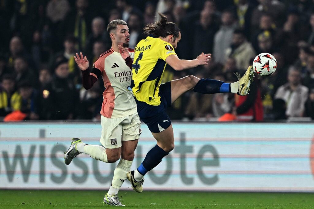 Nhận định soi kèo Midtjylland vs Fenerbahce lúc 03h00 ngày 31/1/2025 nhan-dinh-soi-keo-midtjylland-vs-fenerbahce-luc-03h00-ngay-31-1-2025-1