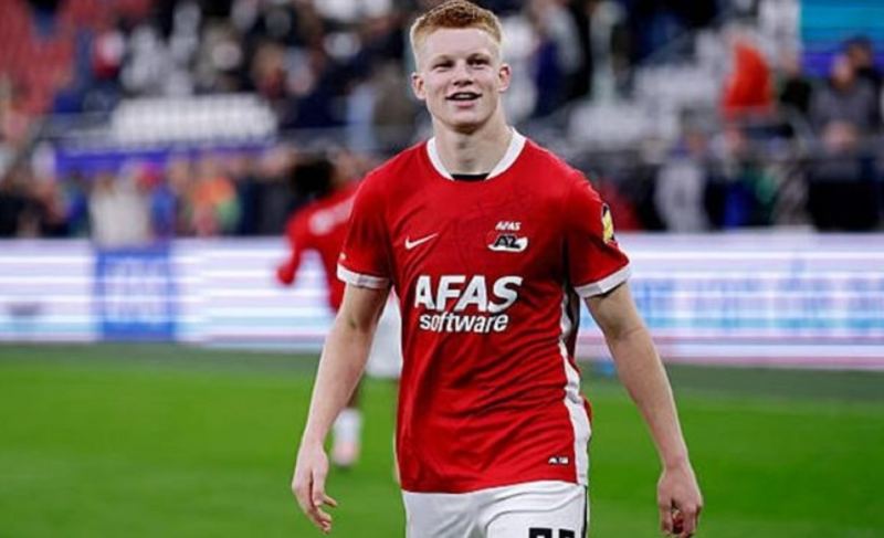 Chelsea tăng tốc săn ‘tiểu De Bruyne’ Kees Smit