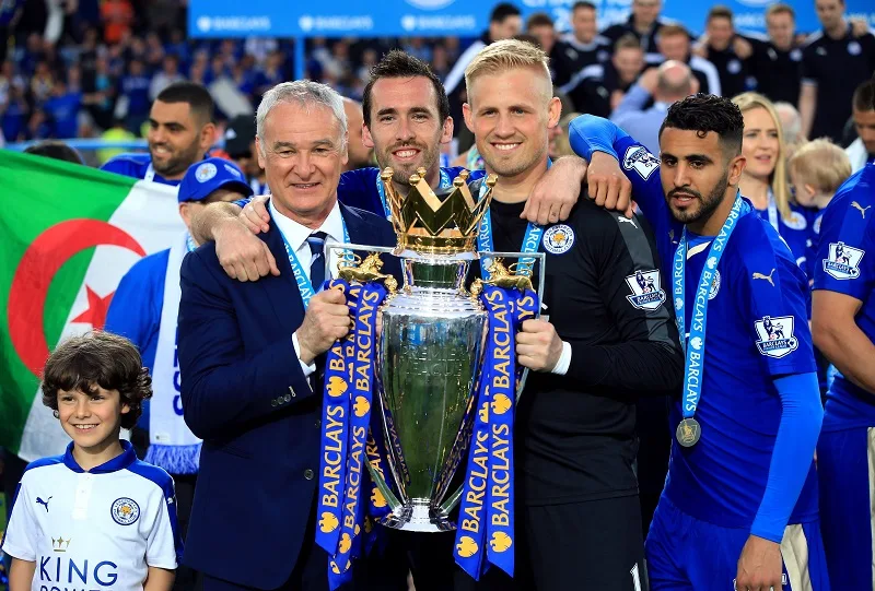doi hinh leicester city vo dich ngoai hang anh mua giai ky tich